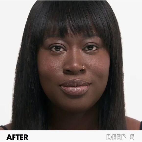 Stila Hide & Chic Fluid Foundation In Deep 5 NIB - Picture 3 of 4